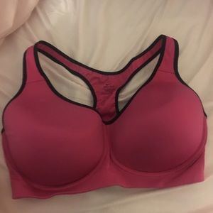 34DD Nike sports bra